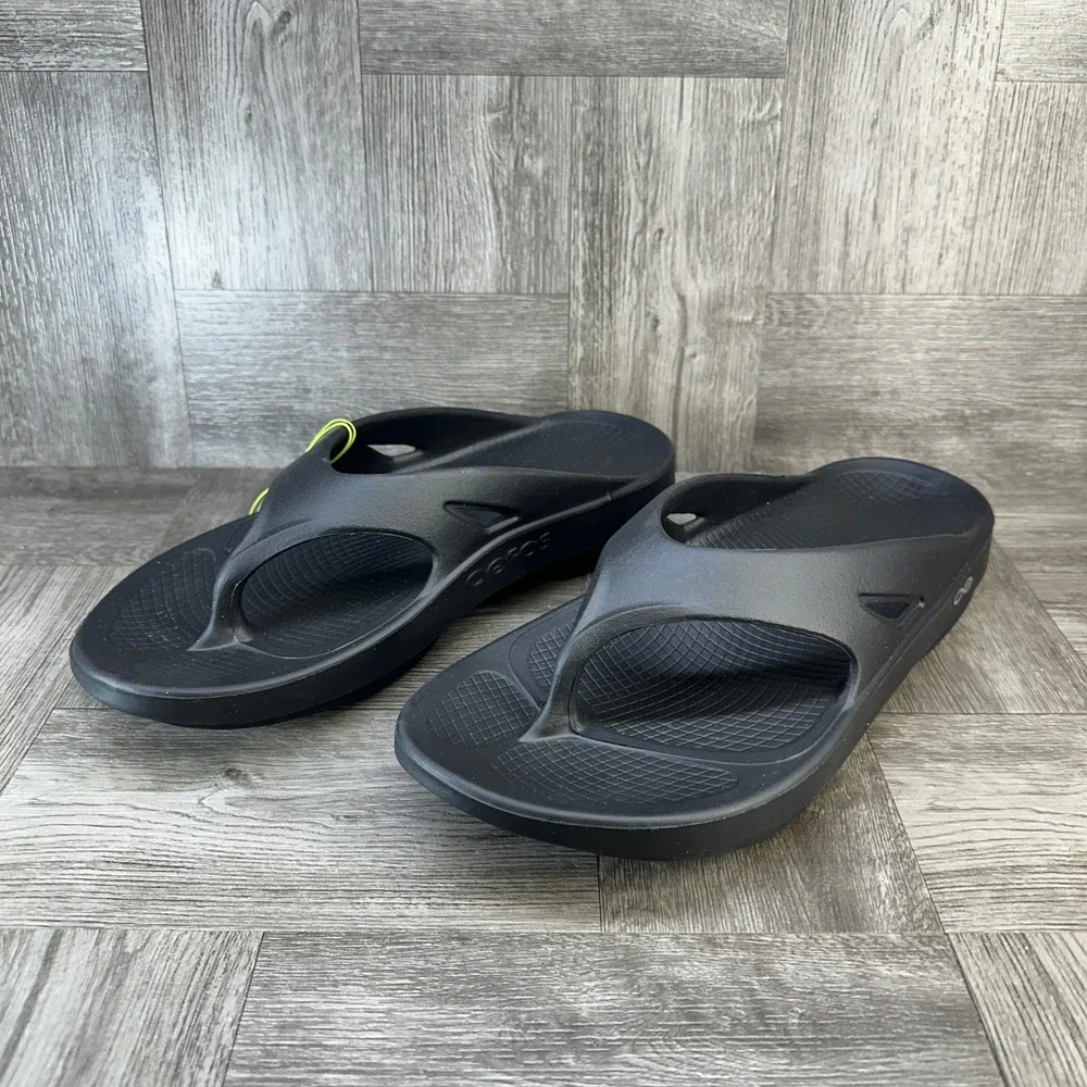 Oofos OOriginal Sandals Mens 10 Womens 12 Black New Recovery Flip Flop Thong